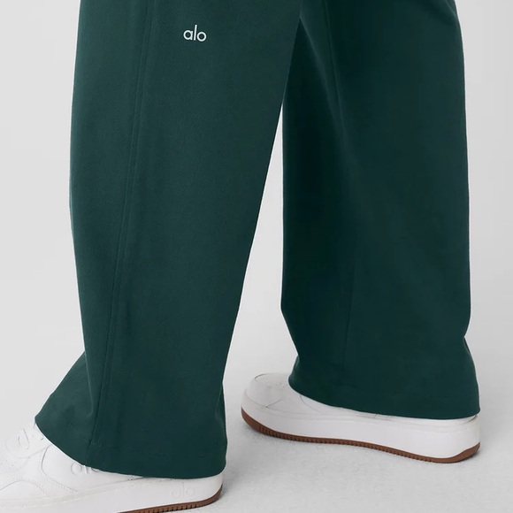 Alo Yoga Road Trip Trouser - Picture 4 of 7